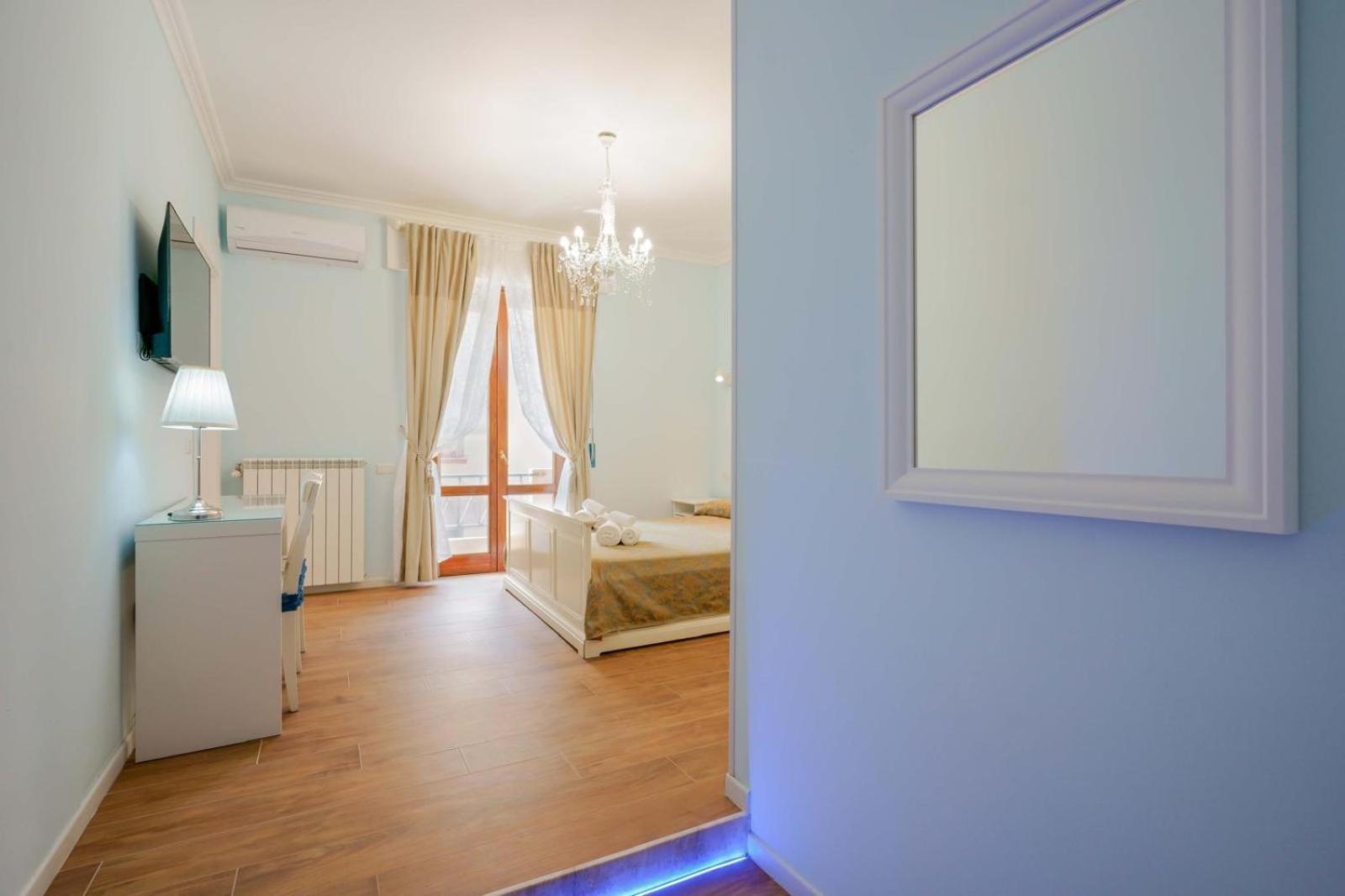 Al Teatro Lirico Hotel Cagliari Ngoại thất bức ảnh