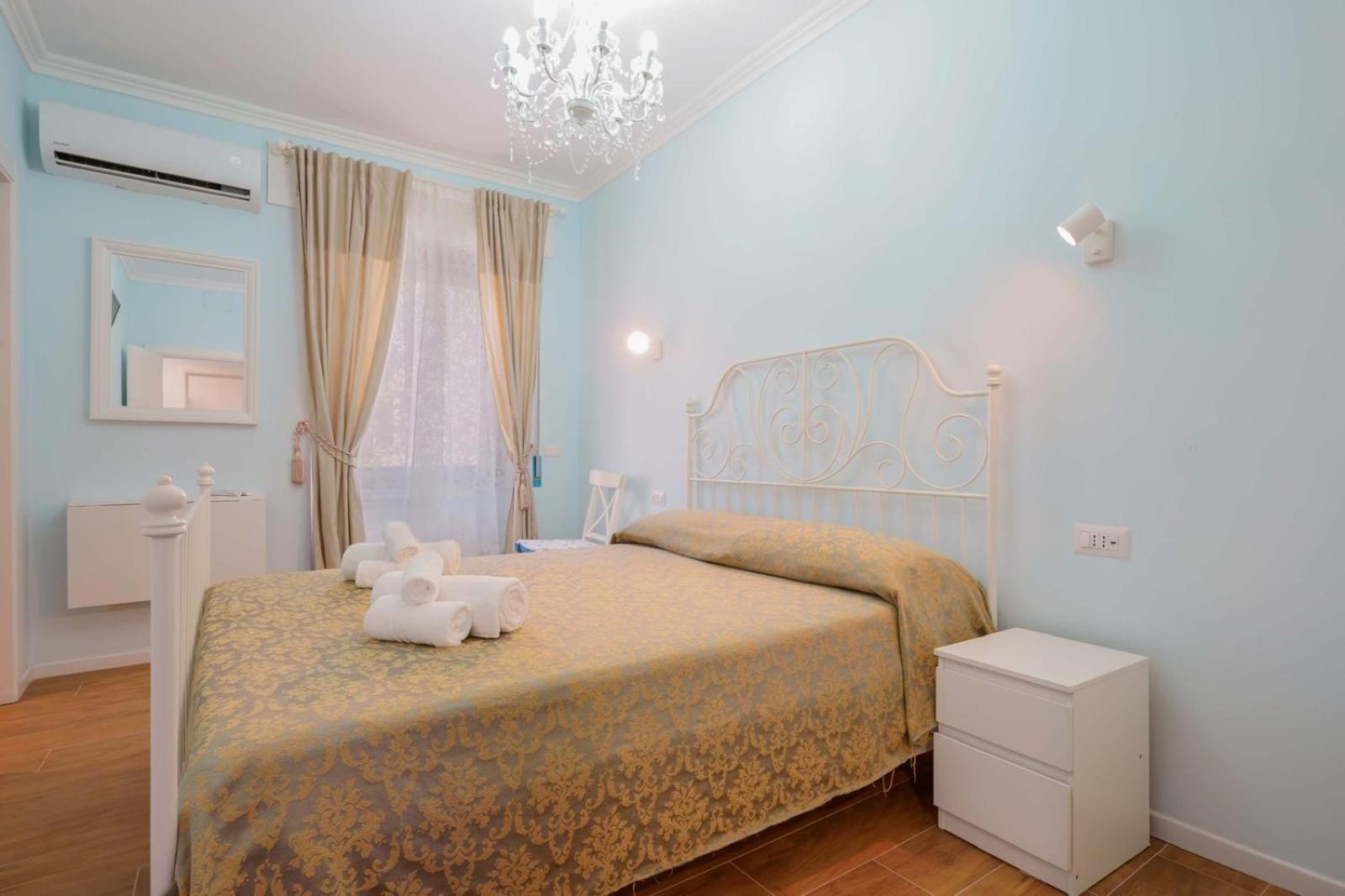 Al Teatro Lirico Hotel Cagliari Ngoại thất bức ảnh