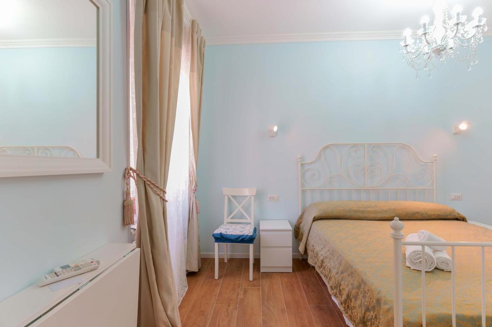 Al Teatro Lirico Hotel Cagliari Ngoại thất bức ảnh
