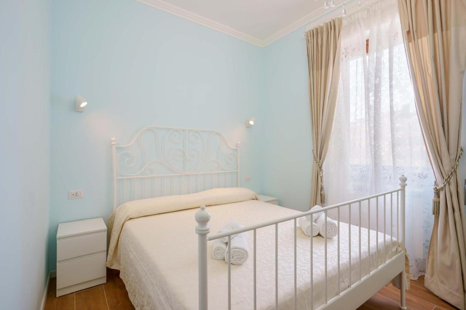 Al Teatro Lirico Hotel Cagliari Ngoại thất bức ảnh